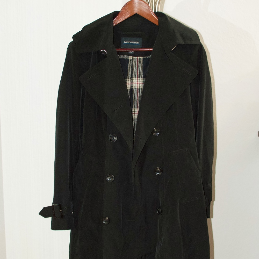 London Fog Black Trenchcoat S